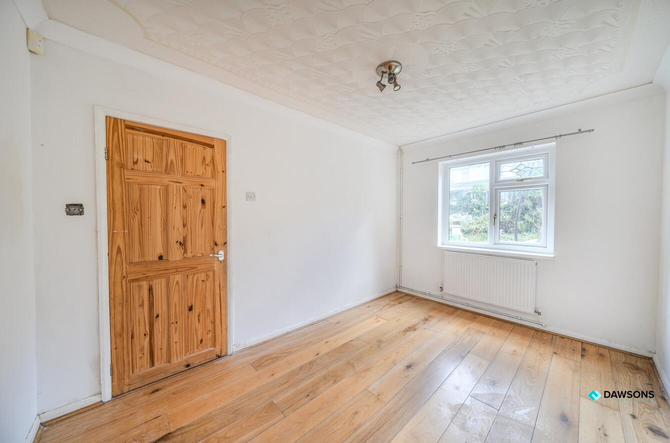 Whitestone Avenue, Bishopston, Swansea, SA3 3DA